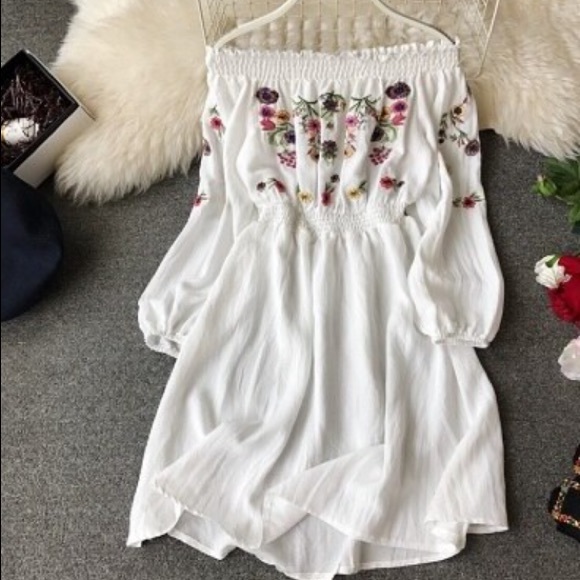 UNIQUE CLOTHING FOR WOMEN - Picture 2 of 3